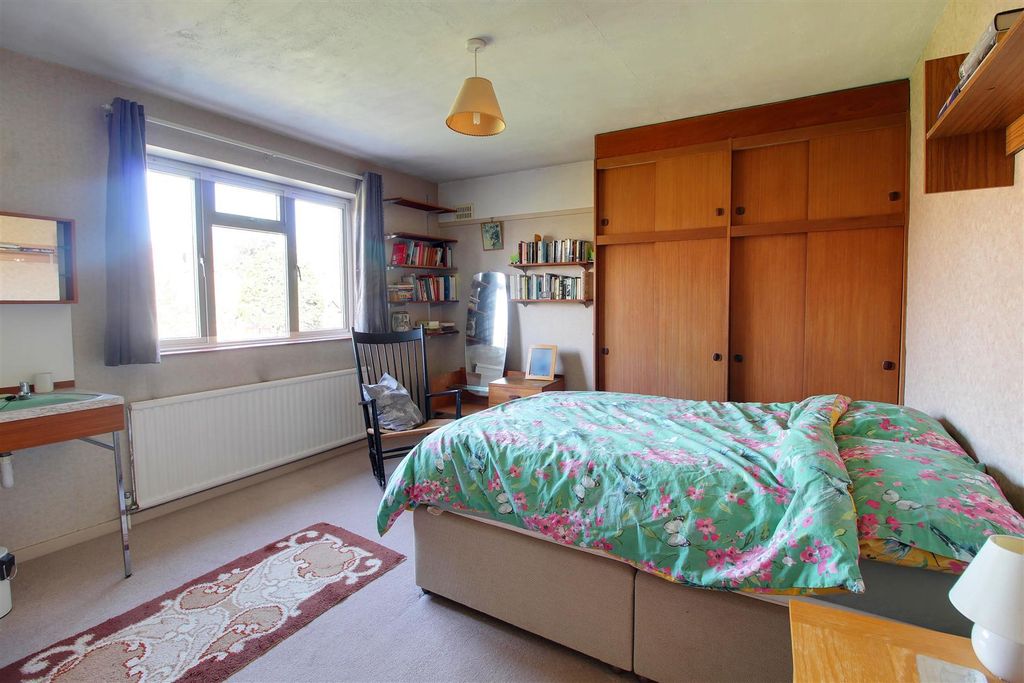 Additional image 14 of 5 bed detached house for saleBluebridge Avenue, Brookmans Park AL9
