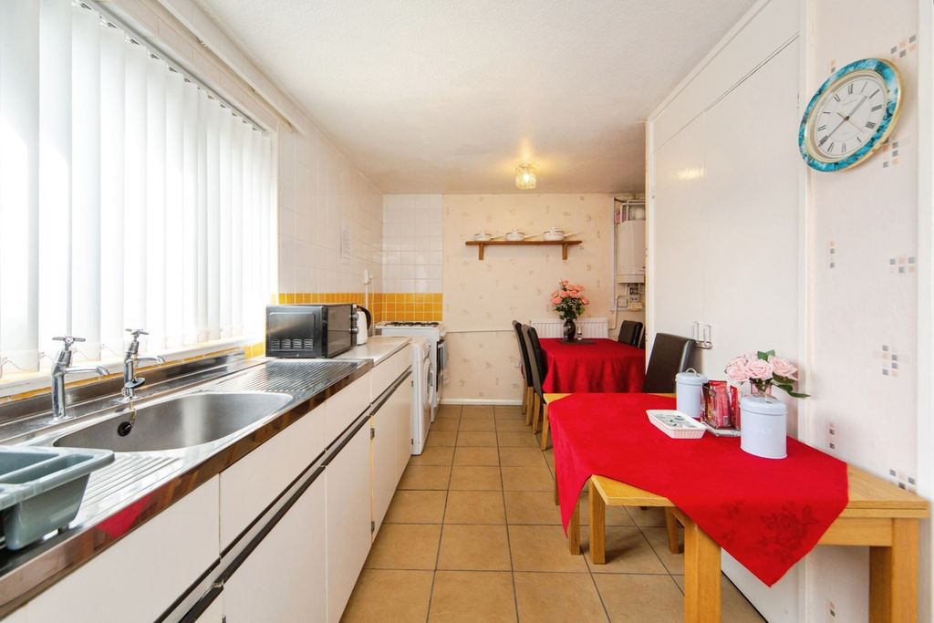 Property photo 3 of 24 Pbox-Img.Jpg