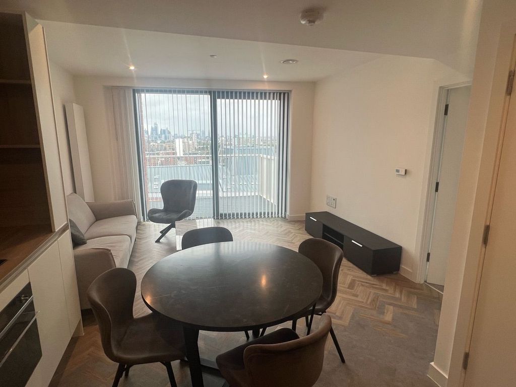 Property photo 2 of 12