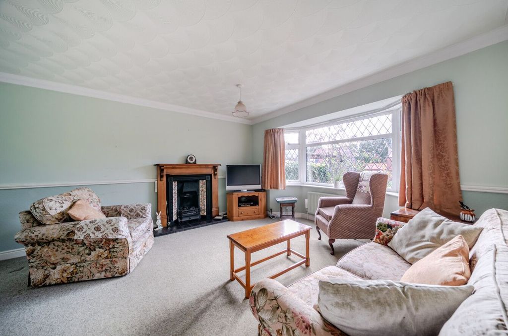 Property photo 3 of 19