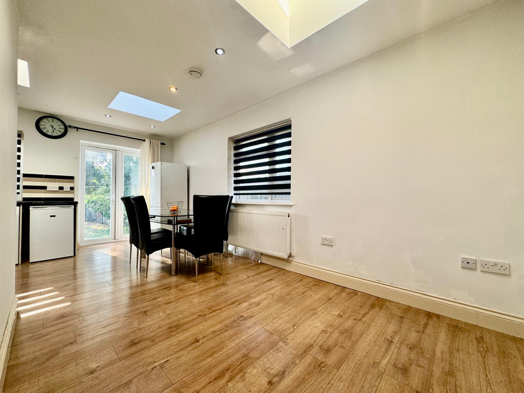 Property photo 2 of 12 Png Image 4