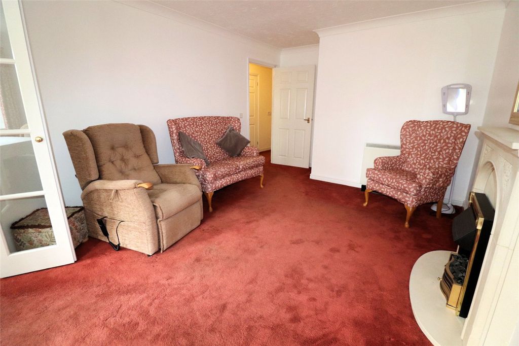 Property photo 3 of 11 Picture No. 10