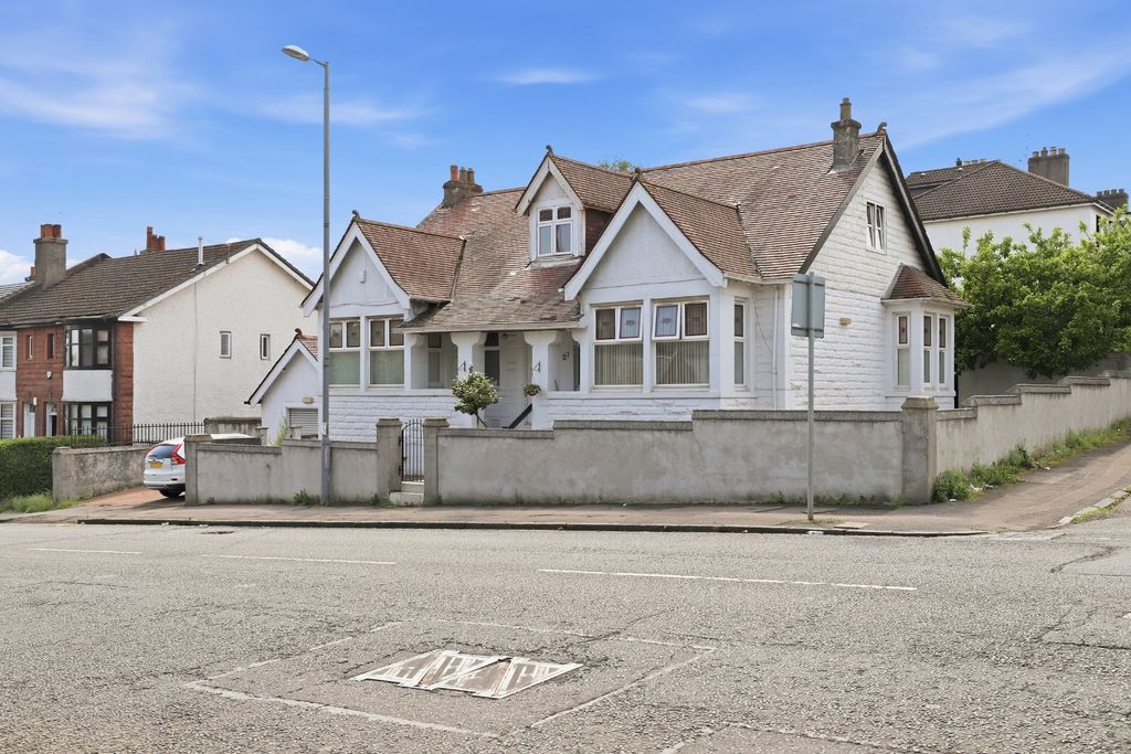 Property photo 1 of 34 Picture No. 11
