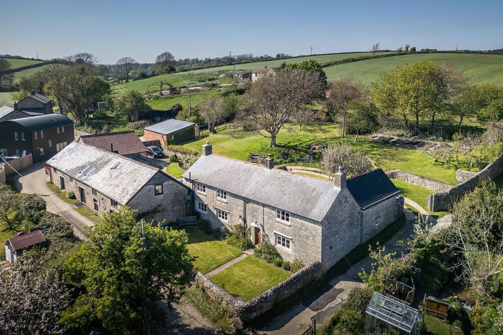 Property photo 1 of 36 Washing Pool House Dorchester-41.Jpg