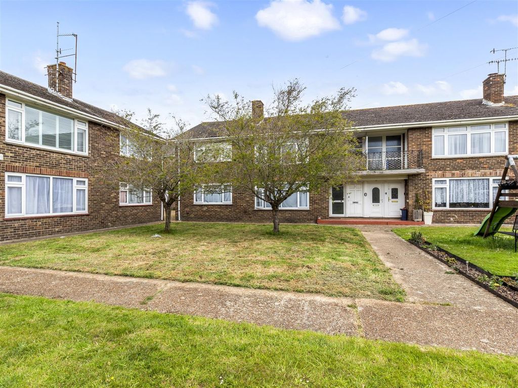 Property photo 1 of 18 3 Orchard House-016.Jpg