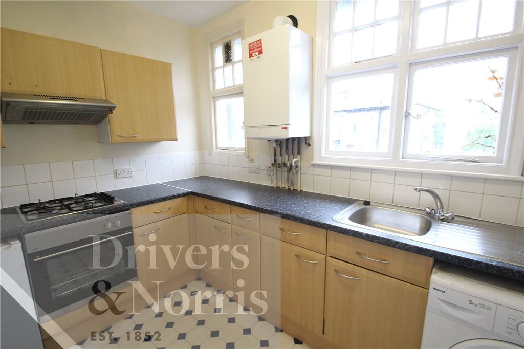 Property photo 2 of 4 Picture No. 04