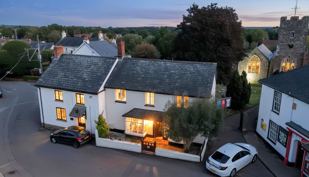 Property photo 1 of 32