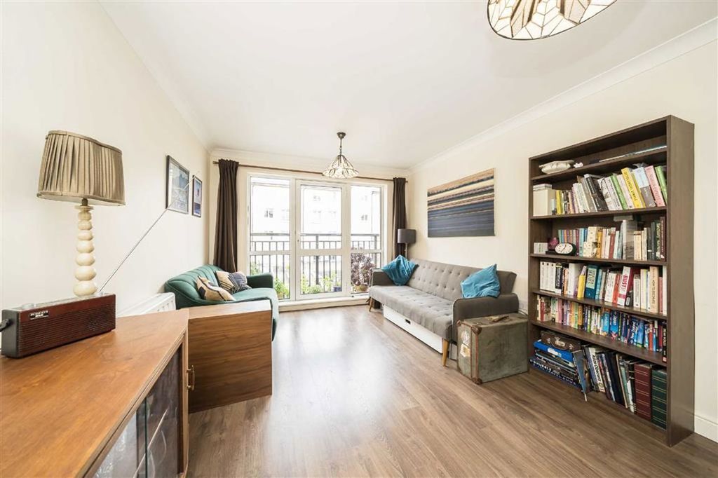 Property photo 2 of 11