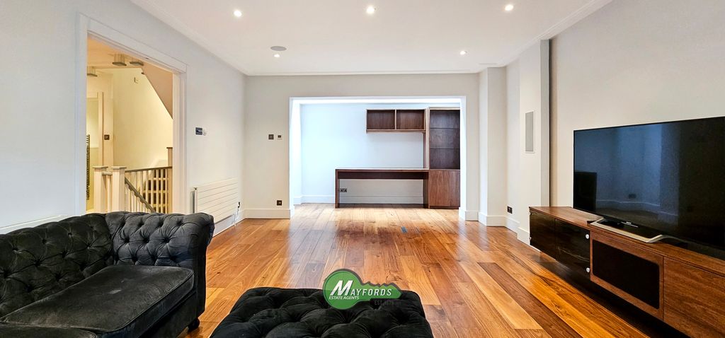 Property photo 3 of 27 Gallery