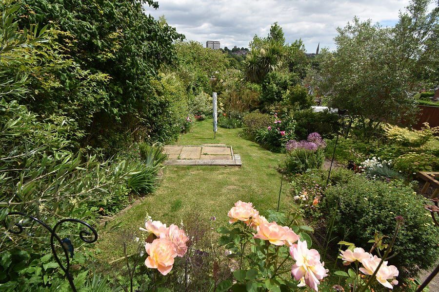 Property photo 2 of 17
