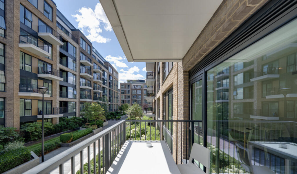 Property photo 1 of 8 1 Bed Flat To Rent Lockgate Road, London Sw6 2Ly