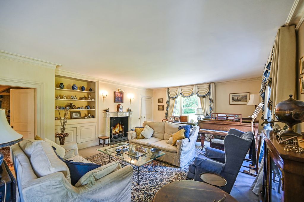 Property photo 2 of 24 Drawing Room
