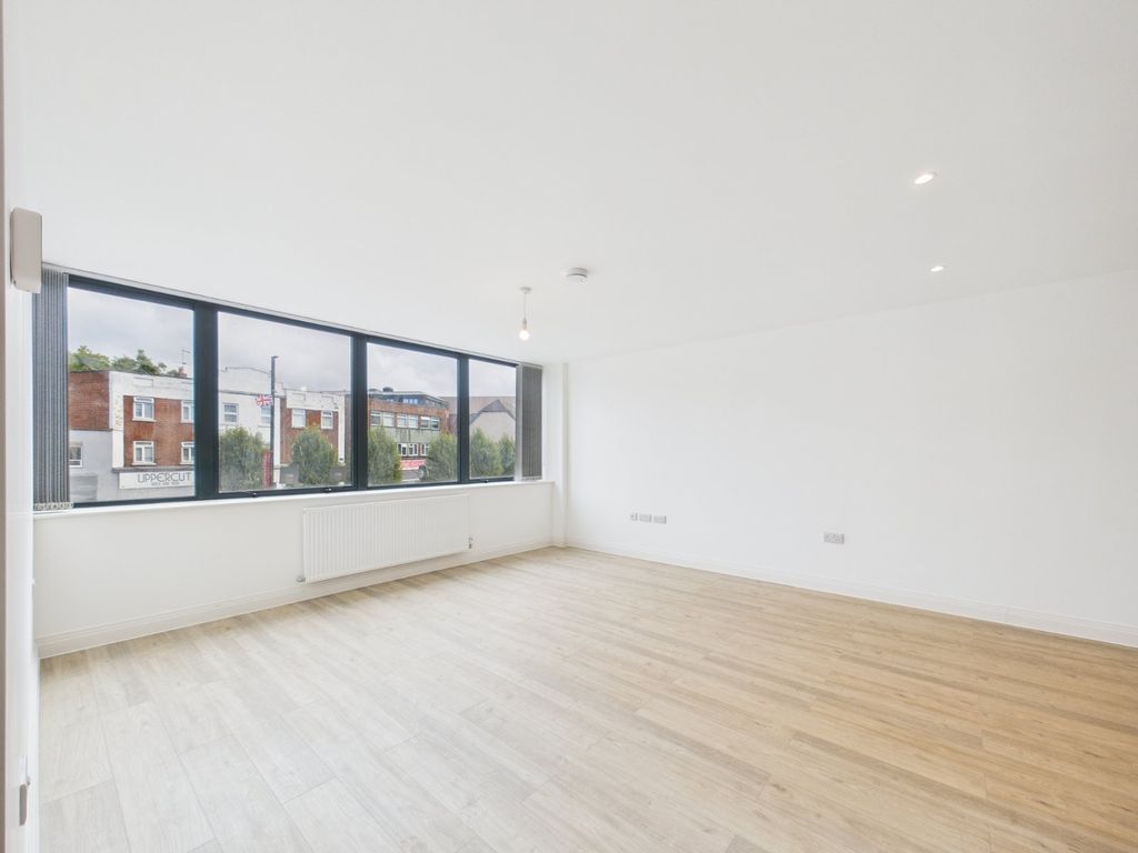 Property photo 3 of 9 Picture No. 15