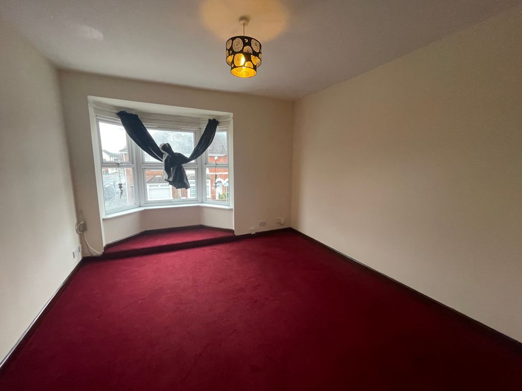 Property photo 3 of 7 Img_6748