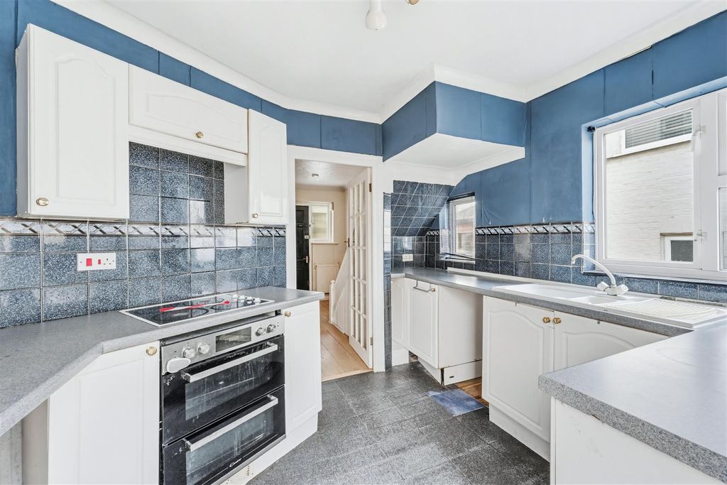 Property photo 3 of 10 Rectory Lane, 79 (16 From 27)-8-2.Jpg