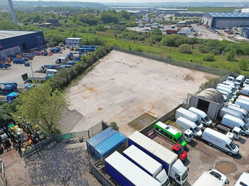 Property photo 1 of 3