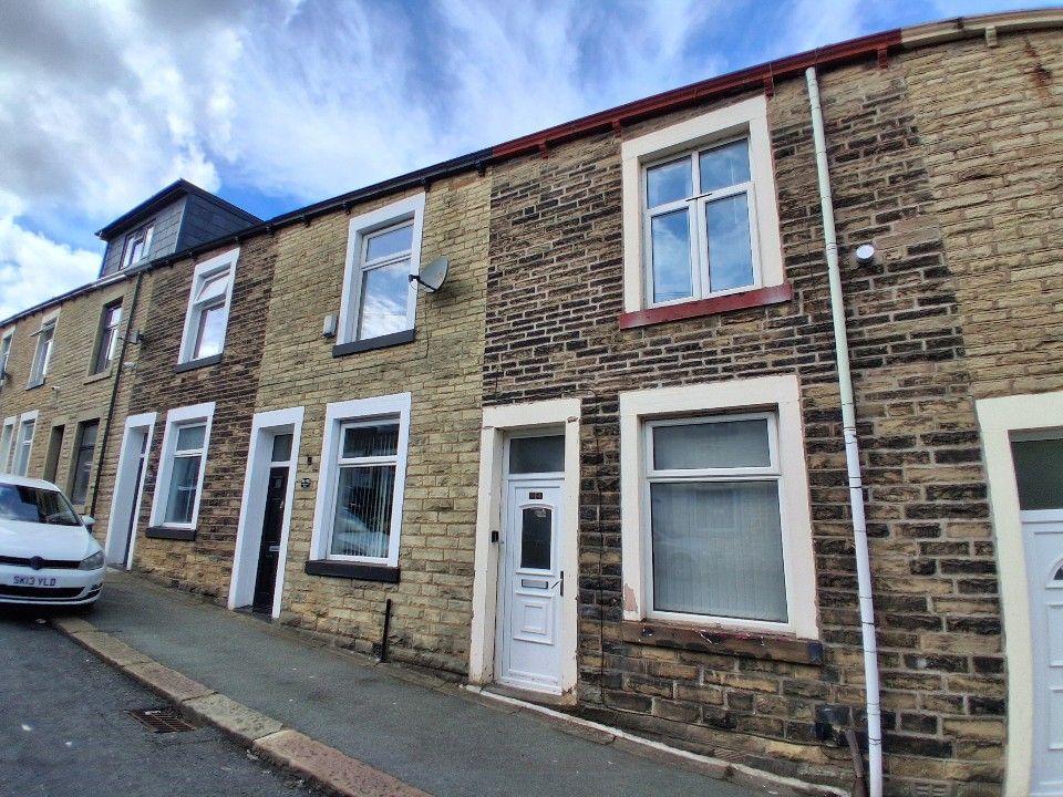 Property photo 2 of 18