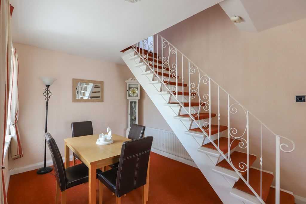 Property photo 3 of 23 Dinning Hall
