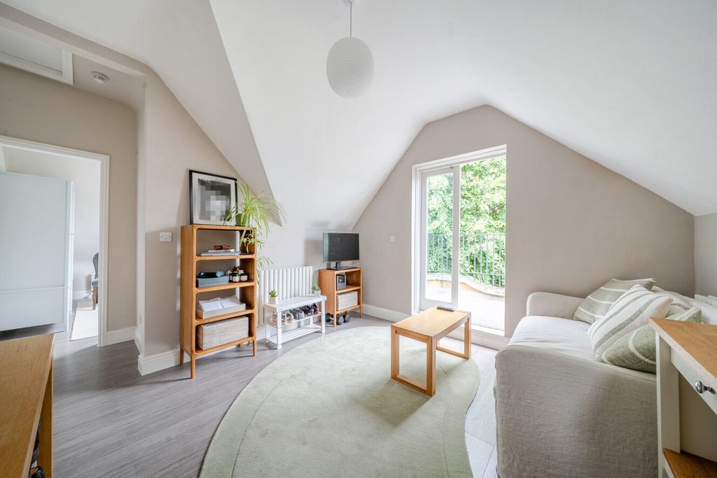 Property photo 1 of 11 Picture No. 15