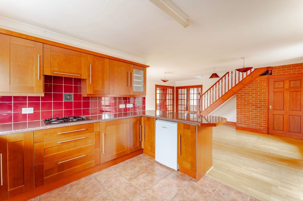 Property photo 3 of 26