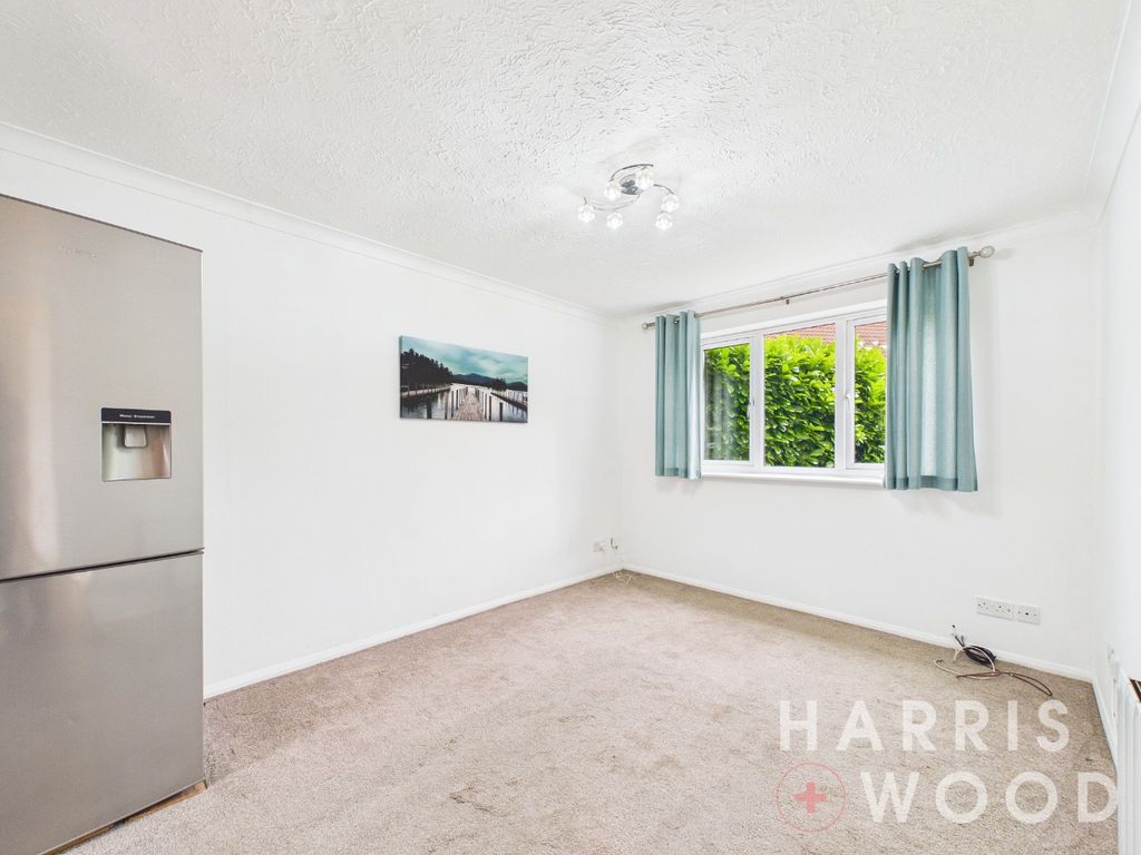 Property photo 3 of 18 5239005