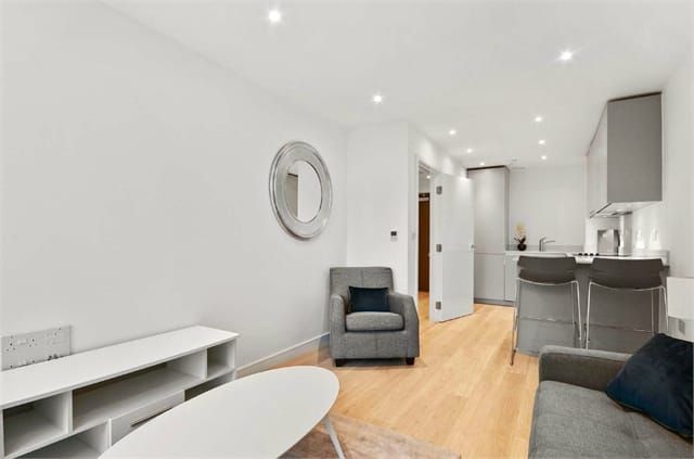 Property photo 3 of 9