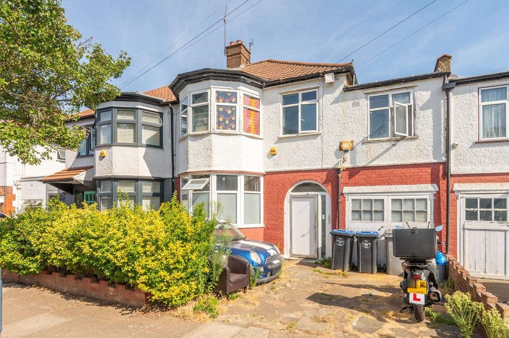 Property photo 1 of 12