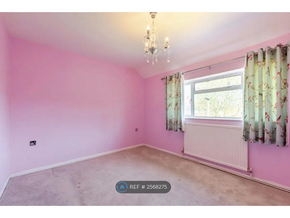 Property photo 3 of 9 Bedroom 1, 2 &amp; 3