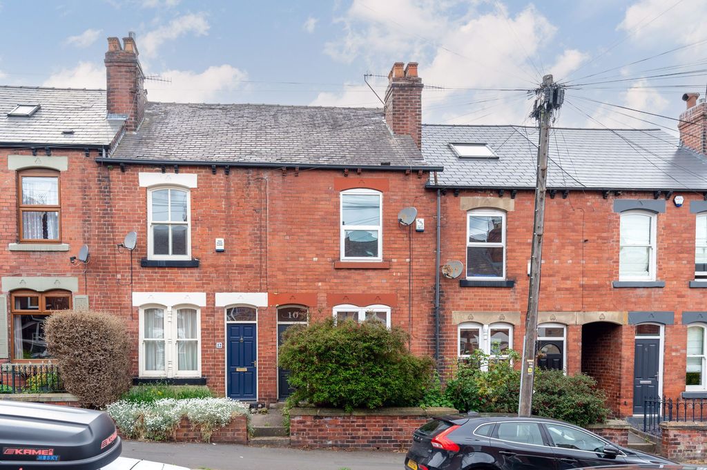 Property photo 1 of 14
