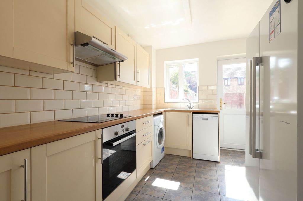 Property photo 2 of 12