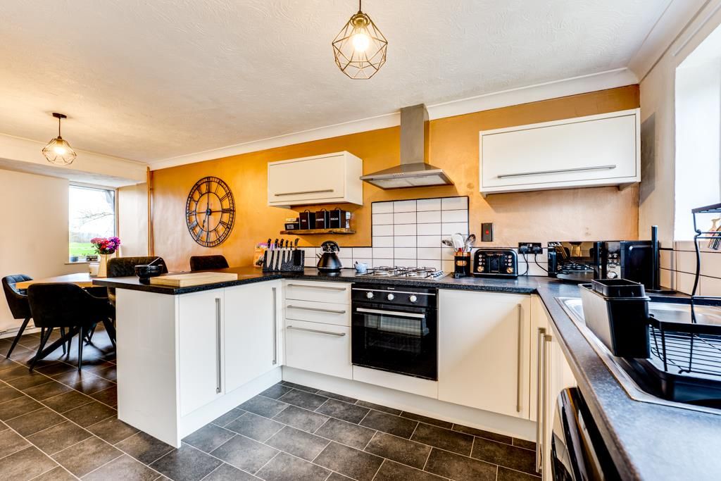 Property photo 3 of 29 108 Kingsthorpe Avenue, Corby-27.Jpg