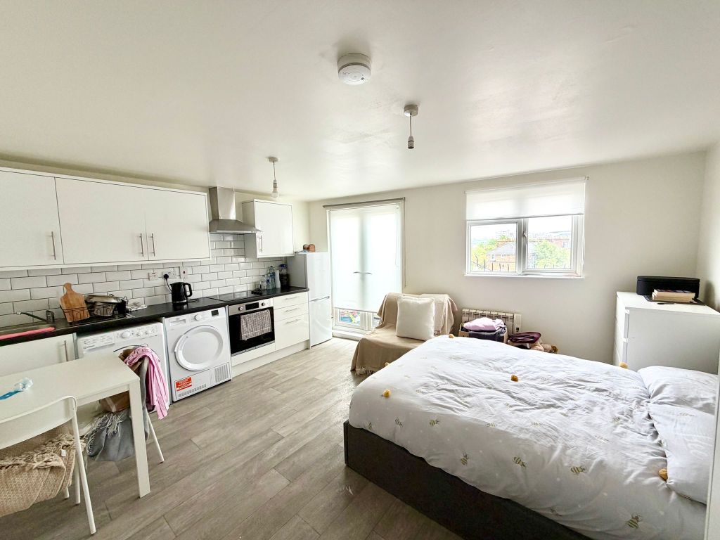 Property photo 1 of 3