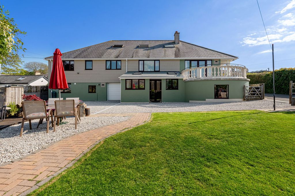 Property photo 1 of 48