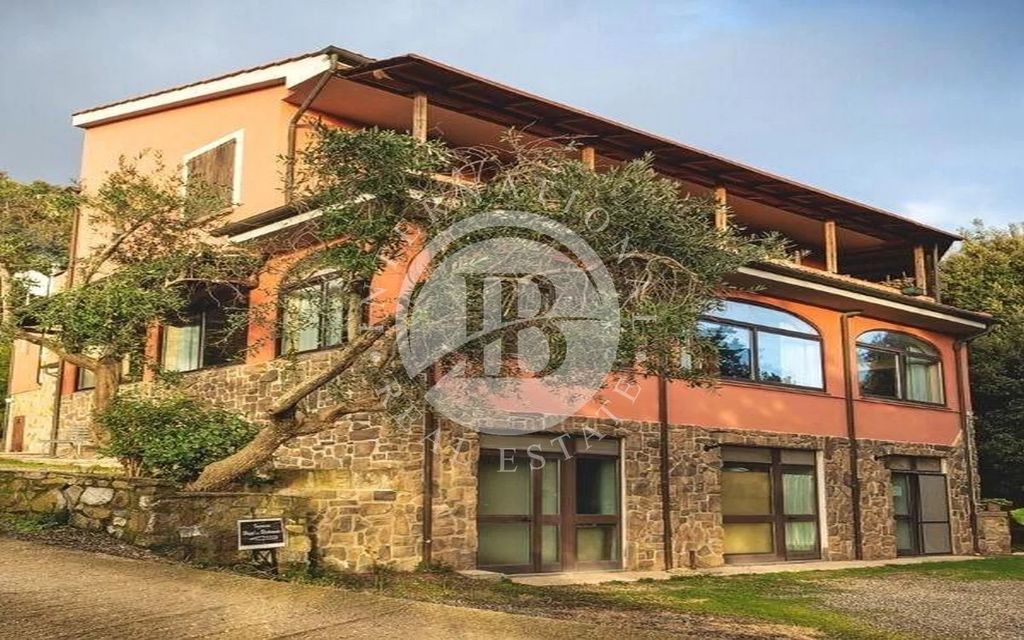 Property photo 3 of 29