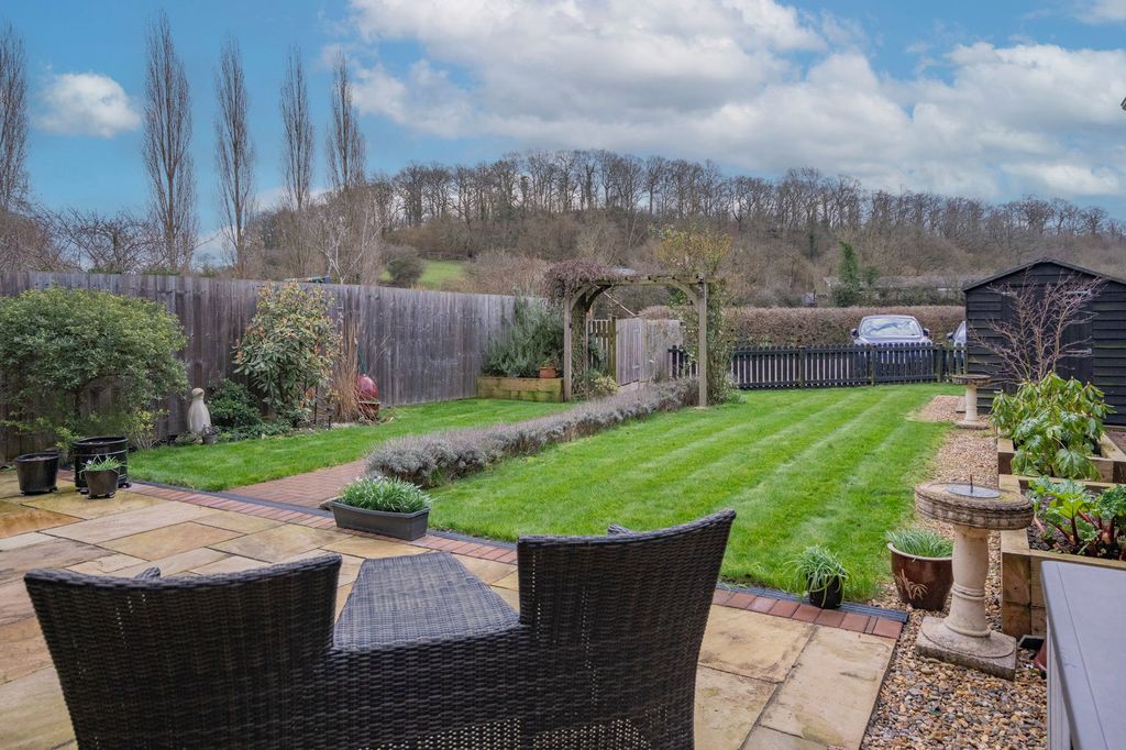 Property photo 2 of 34