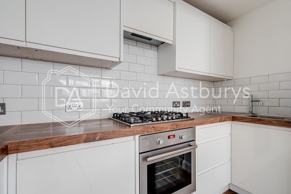 Property photo 3 of 13 Dsc05814Hdr-2