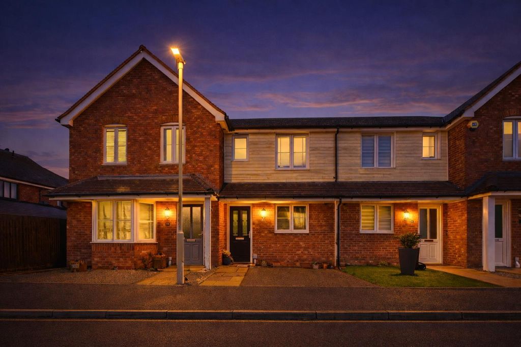 Property photo 1 of 22 Chatgpt Image Jan 28, 2026, 07_14_18 Am.Png