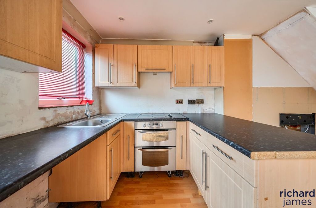 Property photo 3 of 11 371E8422043B442F8Be1Dade5Ecc69Ec