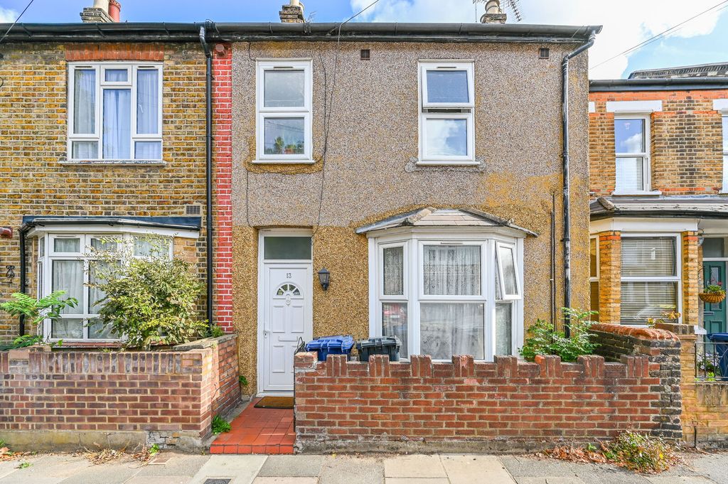 Property photo 2 of 13