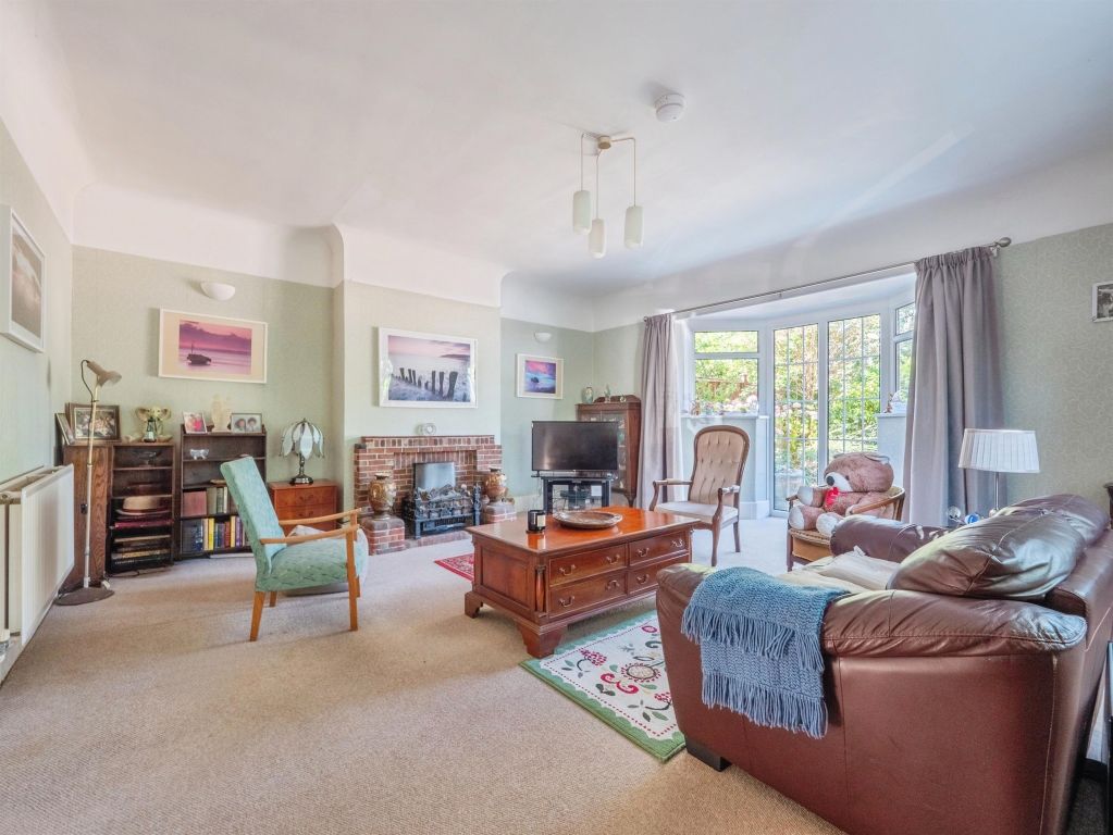 Property photo 2 of 13