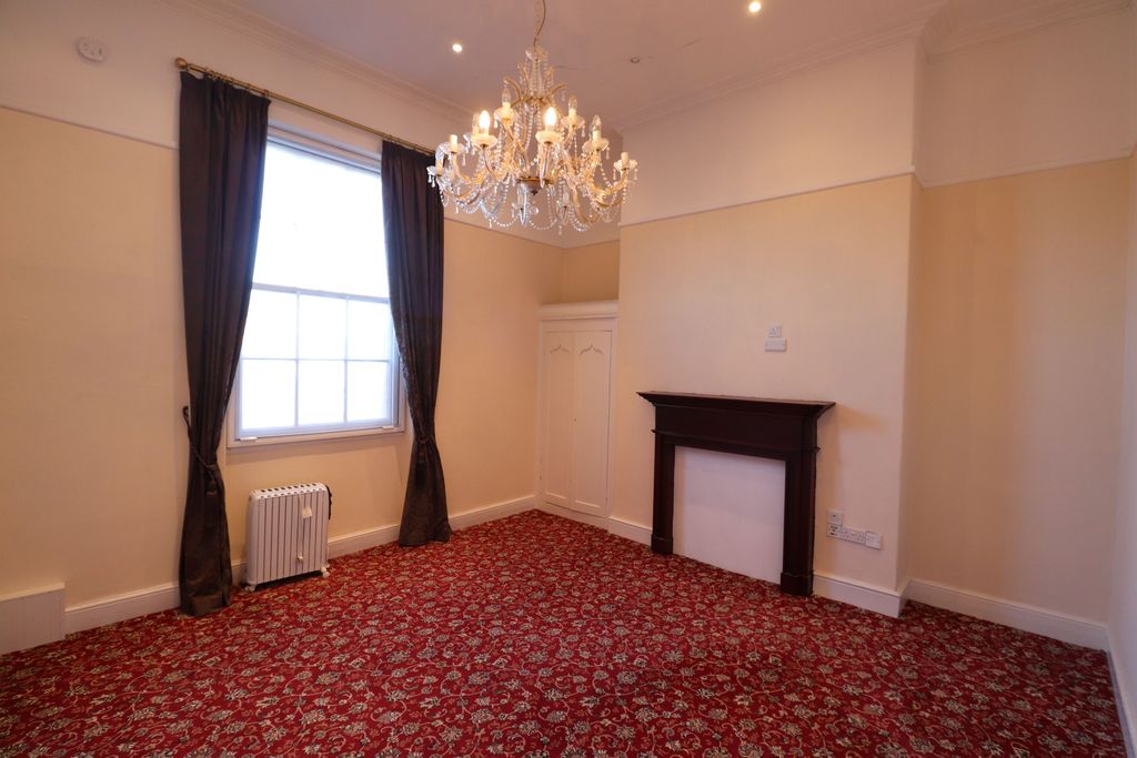 Property photo 3 of 3