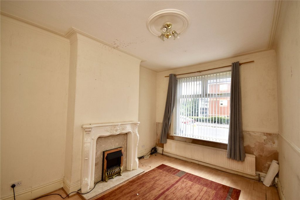 Property photo 2 of 15 Picture No. 08