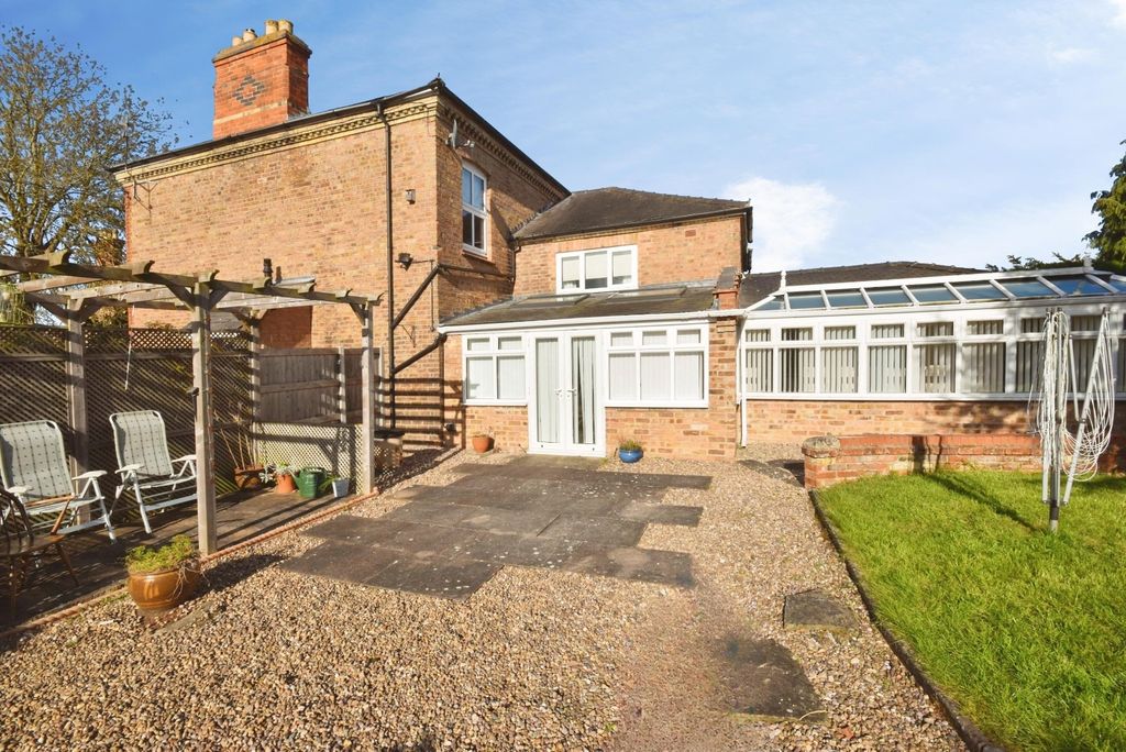 Property photo 2 of 24
