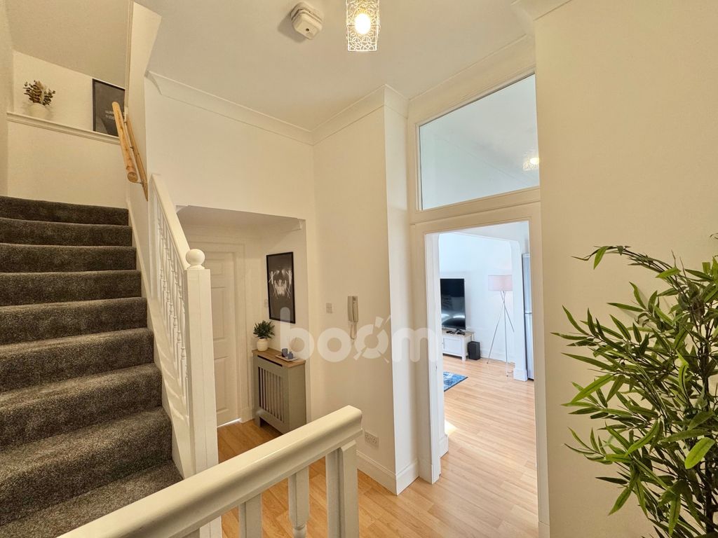 Property photo 3 of 20 Main Street, Dalry Entrance