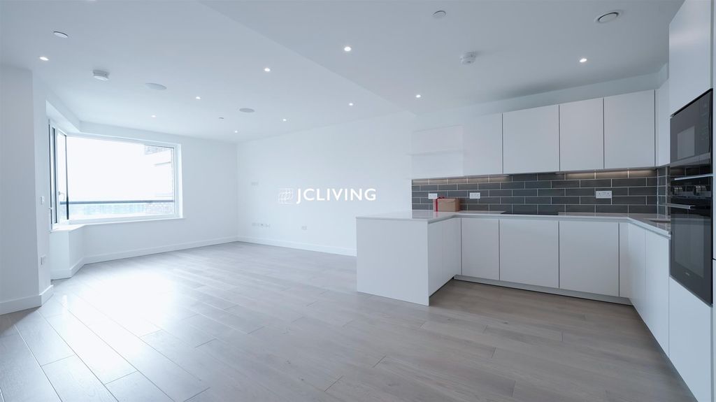 Property photo 3 of 17 Img_6830.Jpg