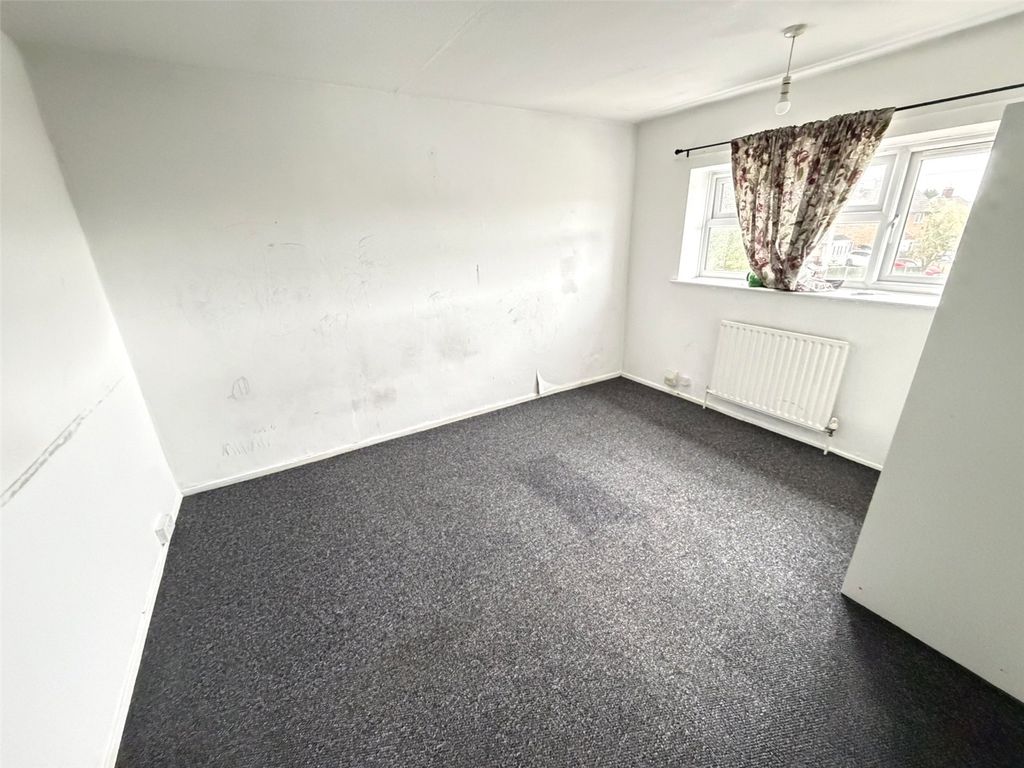 Property photo 3 of 16 Picture No. 17