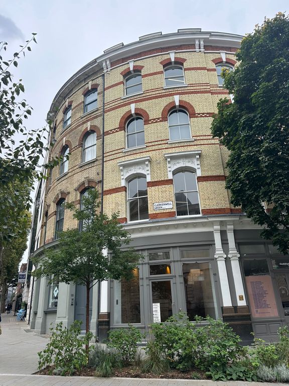 Property photo 1 of 20