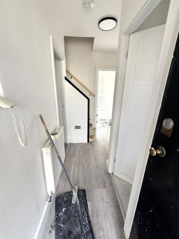 Property photo 2 of 8 Whatsapp Image 2025-08-28 At 17.02.27 (4).Jpeg