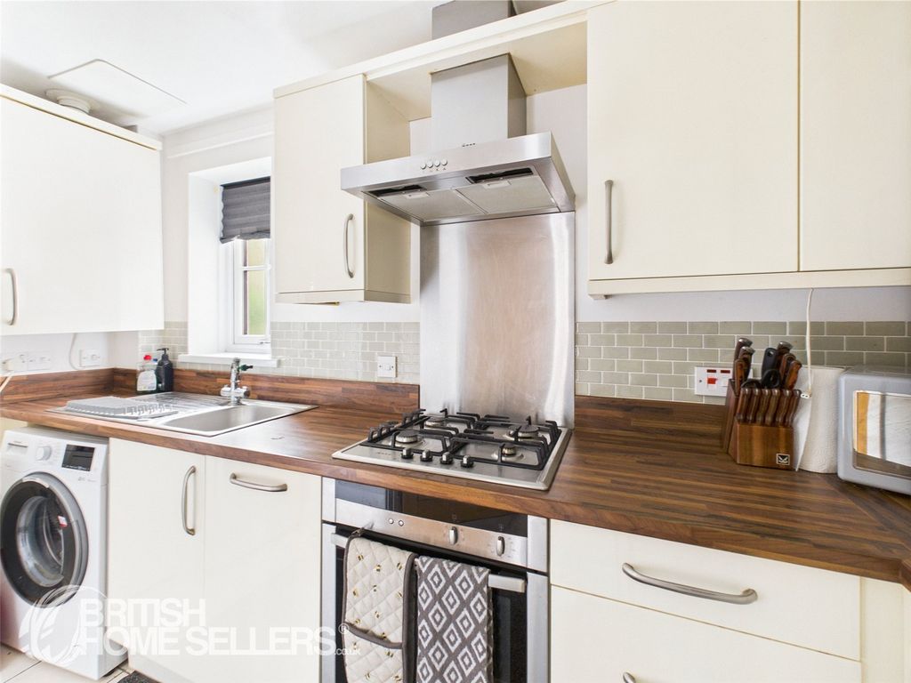 Property photo 3 of 18 Picture No. 04