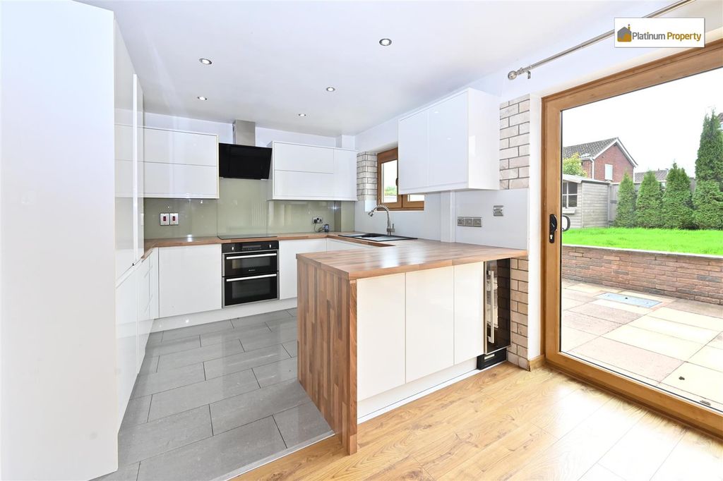 Property photo 3 of 24 Rhm_8087.Jpg